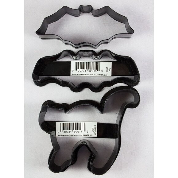 Lot of 2 Fox Run Black Halloween Cookie Cutters Cat & Bat + 1 Metal Bat Cutter - Picture 2 of 2